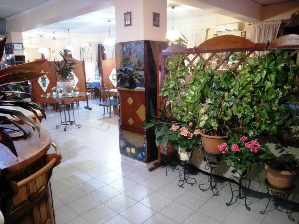 Hotel Eliseo Giardini Naxos Exterior foto