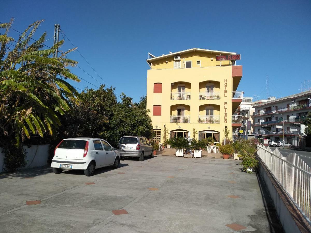 Hotel Eliseo Giardini Naxos Exterior foto